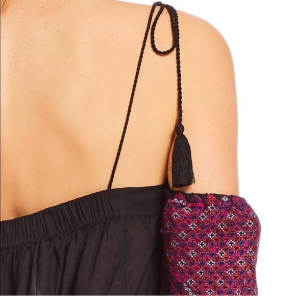 🆕 FP Vacay Vibin’ Embroidered Cold Shoulder Top L - Picture 4 of 7